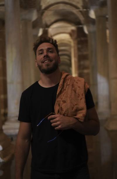 Pierre 34 лет Paris Франция