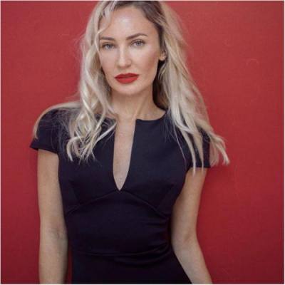 Elena 47 ans Cherkasy Ukraine