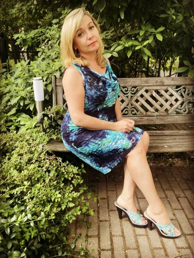 Svetlana 55 ans Санкт-Петербург Russie