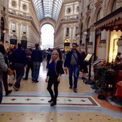 Viktoriya 47 years Paris France