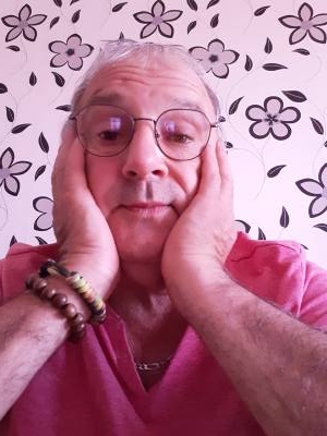 Dominique 68 лет Revin Франция