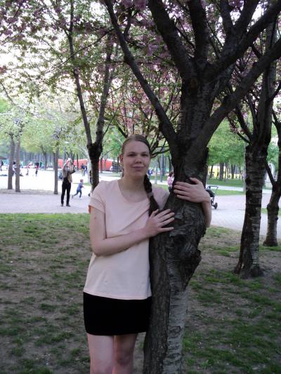 Olga 24 ans Dnepr  Ukraine