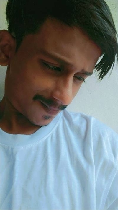 Farhath 25 лет Chennai  Индия