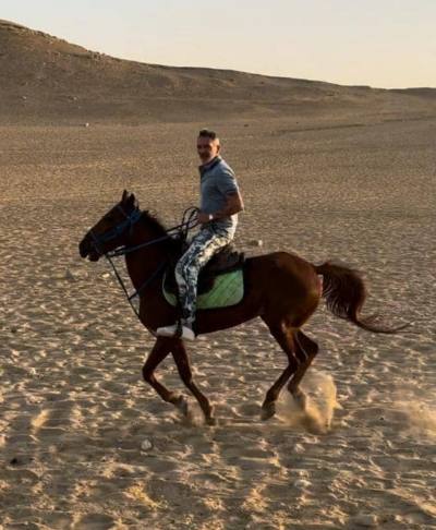 Adrien 47 ans Cluses  France