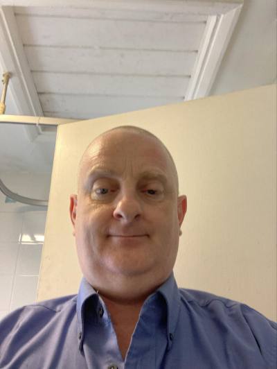 Joey 53 ans Chesterfield  Royaume-Uni