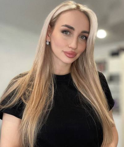 Elena 37 ans Kyiv Ukraine