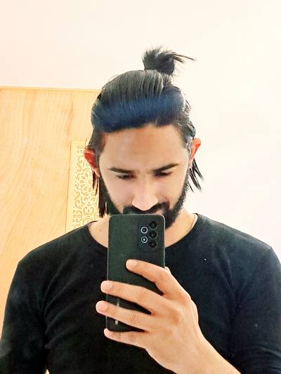 Hachim 32 ans Nancy France