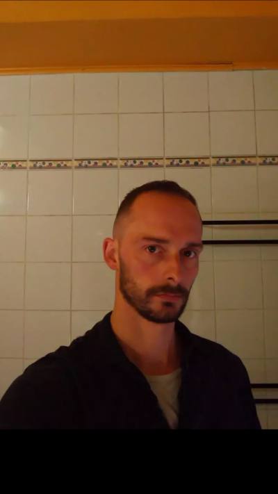 Georges 38 ans Namur  Belgique