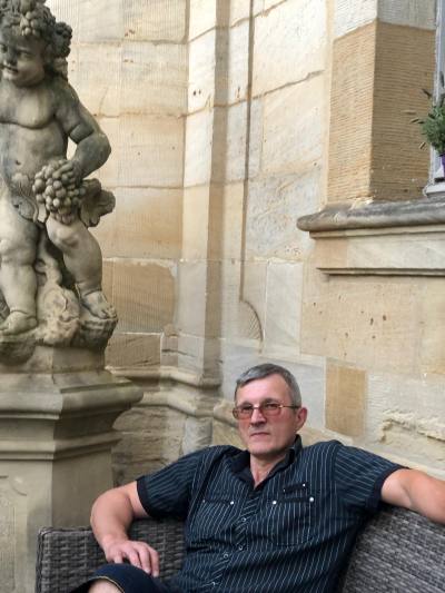 Georgij 56 ans Erfurt Allemagne
