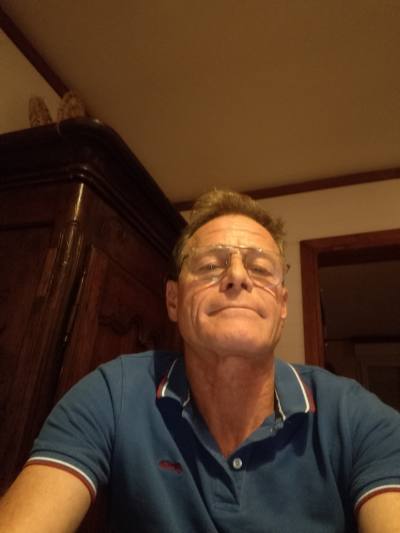 Jean marie 60 лет St Cast Le Guildo  Франция