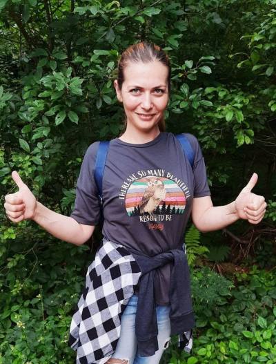 Anna 43 ans Cherkasy Ukraine