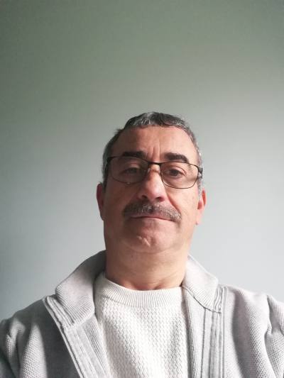 Thierry 58 лет Chamboulive Франция