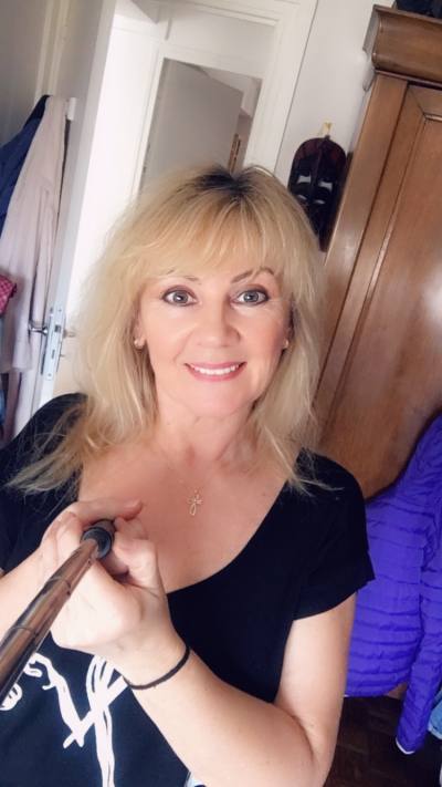 Olga 63 ans Санкт- Петербург Russie