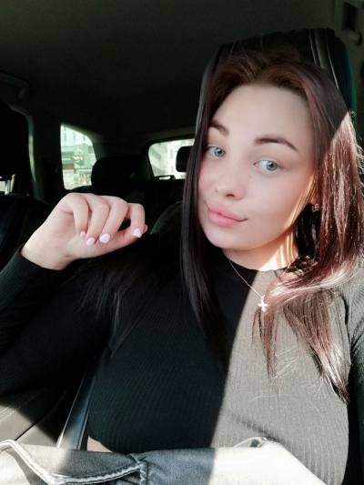 Milana 27 ans Kiev Ukraine