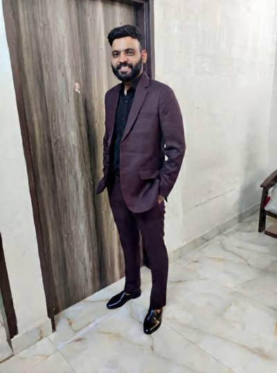 Avinash 29 лет Delhi Индия