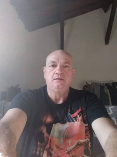 Bernard 54 лет Clermont Ferrand Франция