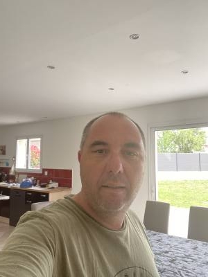 Laurent 53 лет Marmande  Франция