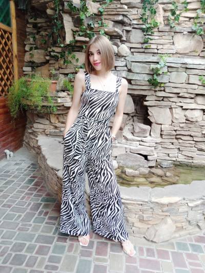 Elena 40 ans Poltava Ukraine