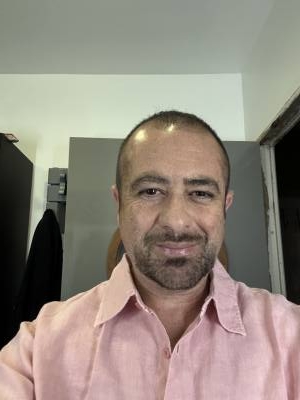 Noureddin 49 лет Istres Франция