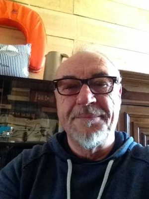 Bruno 72 ans Saint-jean-d'angély France