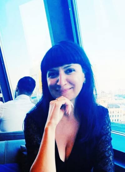 Julia 41 ans Kyiv Ukraine