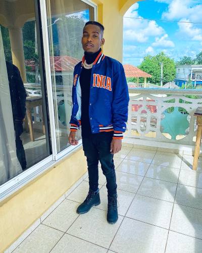 Steve 27 ans Cap Haïtien  Afrique du Sud