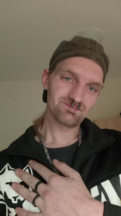 Denis 33 лет Kuscheln Und Liebe  Германия