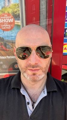 Cyrille 44 ans Courbevoie France