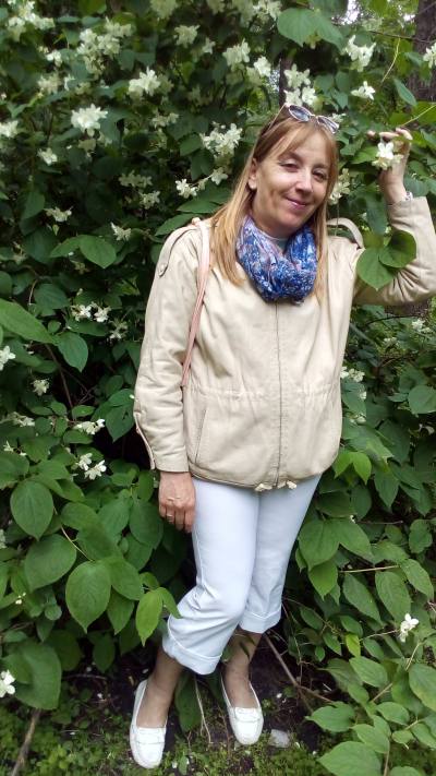 Helen 54 ans Cанкт-Петербург Russie