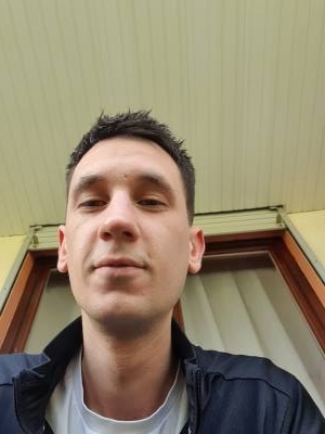 Guillaume 34 лет Verdun Франция