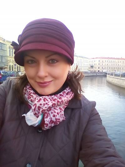 Diana 45 ans St Petersbur Russie