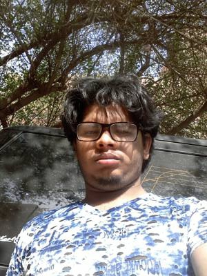 Ahmed memo 28 ans Madina El Monawara Arabie saoudite