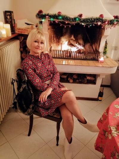Olga 65 Jahre Rimini Italien