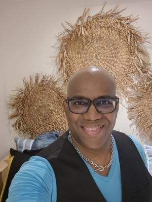 Franck 59 ans Paris France