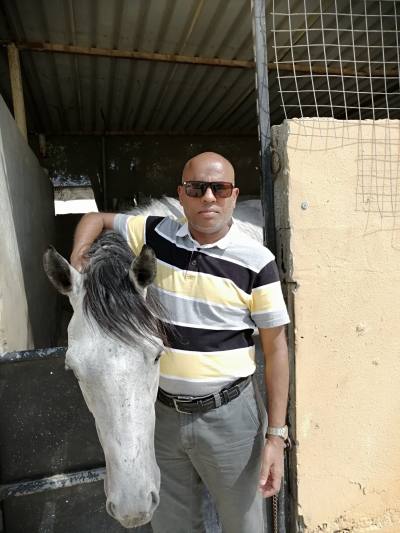 Azizul 52 ans Damman Arabie saoudite