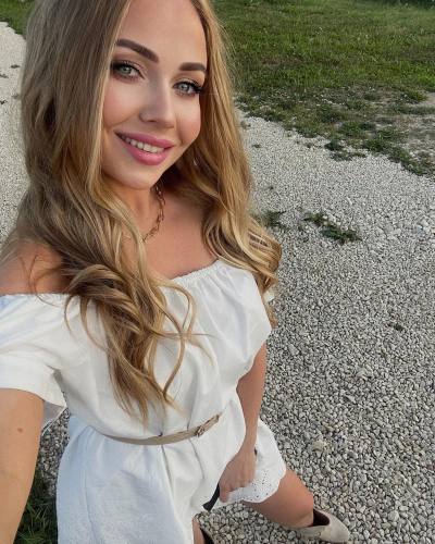 Ekaterina 37 ans Minsk Biélorussie