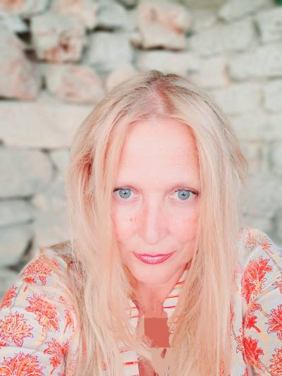 Natalia 58 ans Peterburg Russie