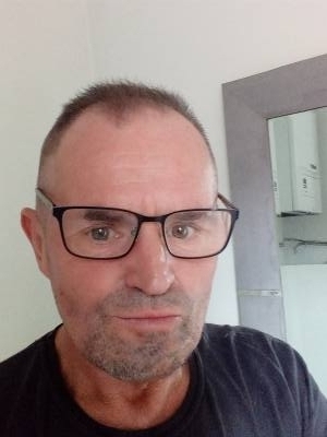 Jean Michel 62 лет Bievre Бельгия