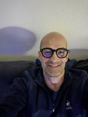 Eric 53 лет Toulouse Франция