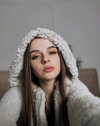 Viktoriia 26 ans Киев Ukraine