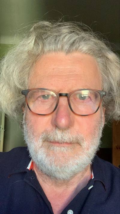 Jean 65 ans  France
