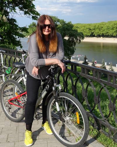 Elena 73 ans Gomel Biélorussie