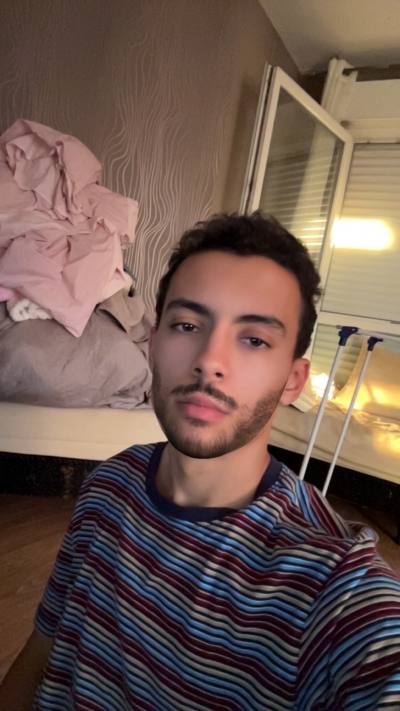 Shakib 21 лет Dijon Франция