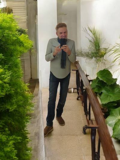 Micha 55 ans Gingen Allemagne