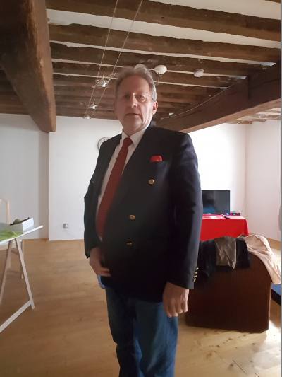 Dominique 71 лет Laon Франция