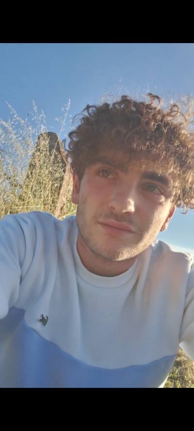 Nathan 23 лет Varades Франция