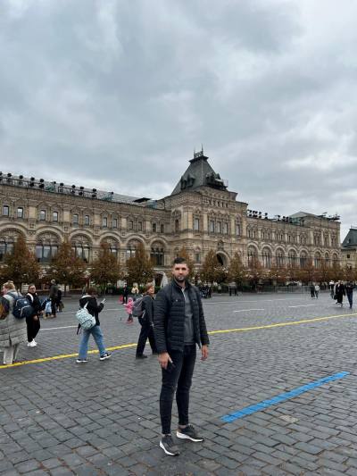Faycal 29 ans Moscou Russie