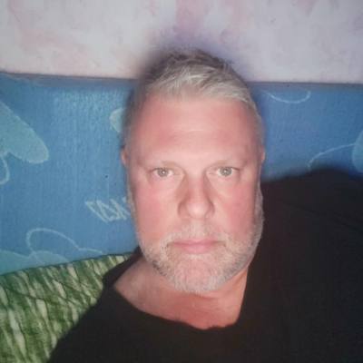Alessandro 55 ans Livorno  Italie