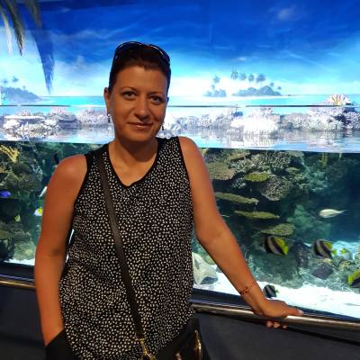 Julia 50 ans Санкт-Петербург Russie