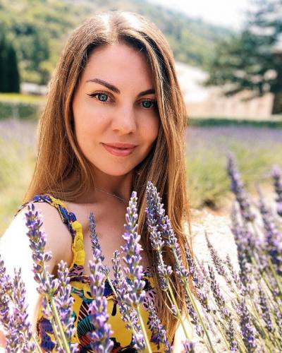 Olga 42 ans Kyiv Ukraine